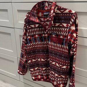 Patagonia Burgundy and Cream Geometric Fleece